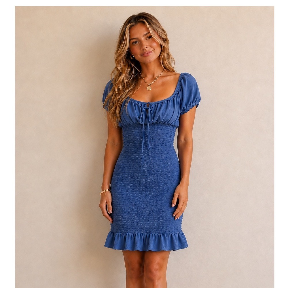 Love‎ Tree Bodycon Smocked Mini Dress in Blue - L